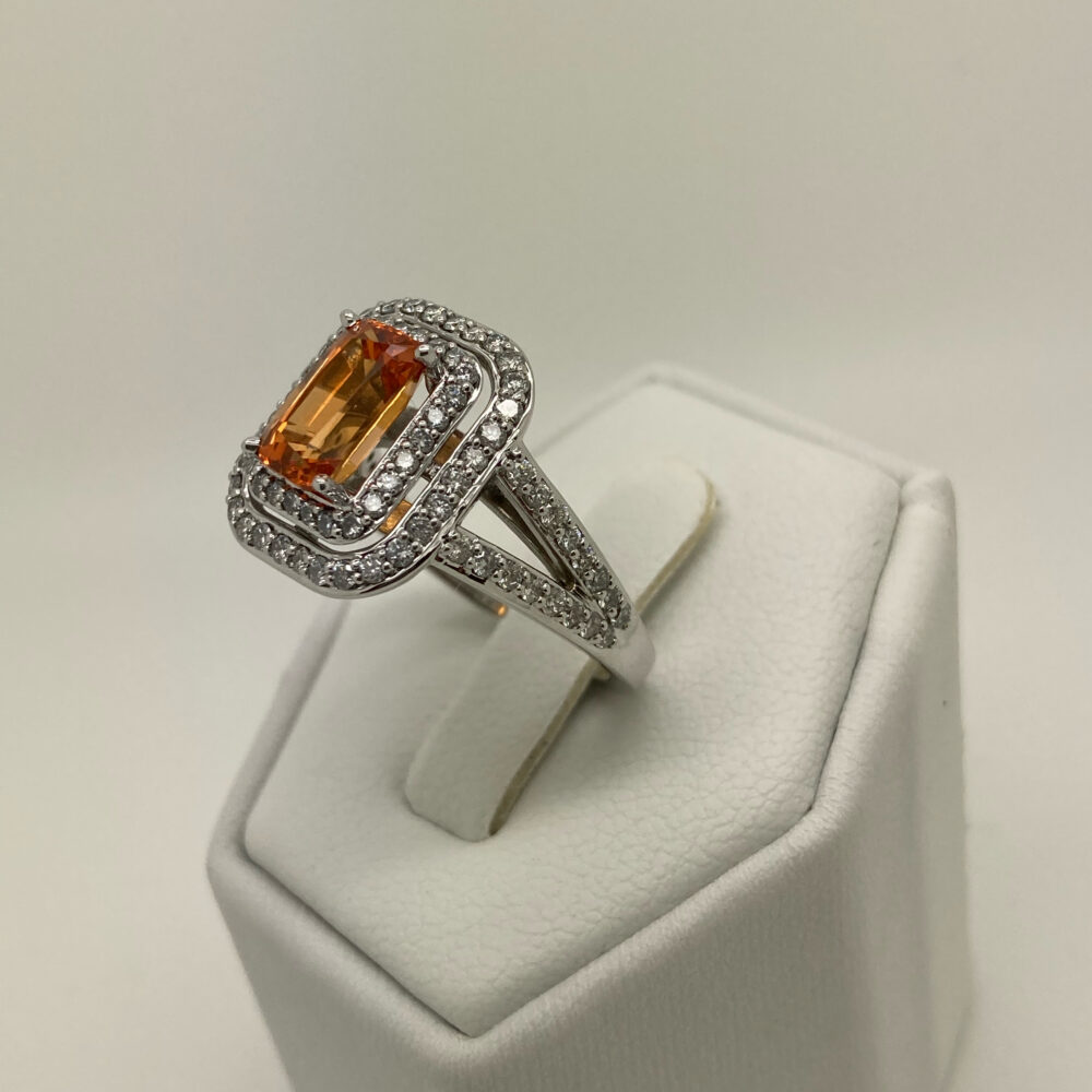 Mandarin Garnet/DIA Ring
