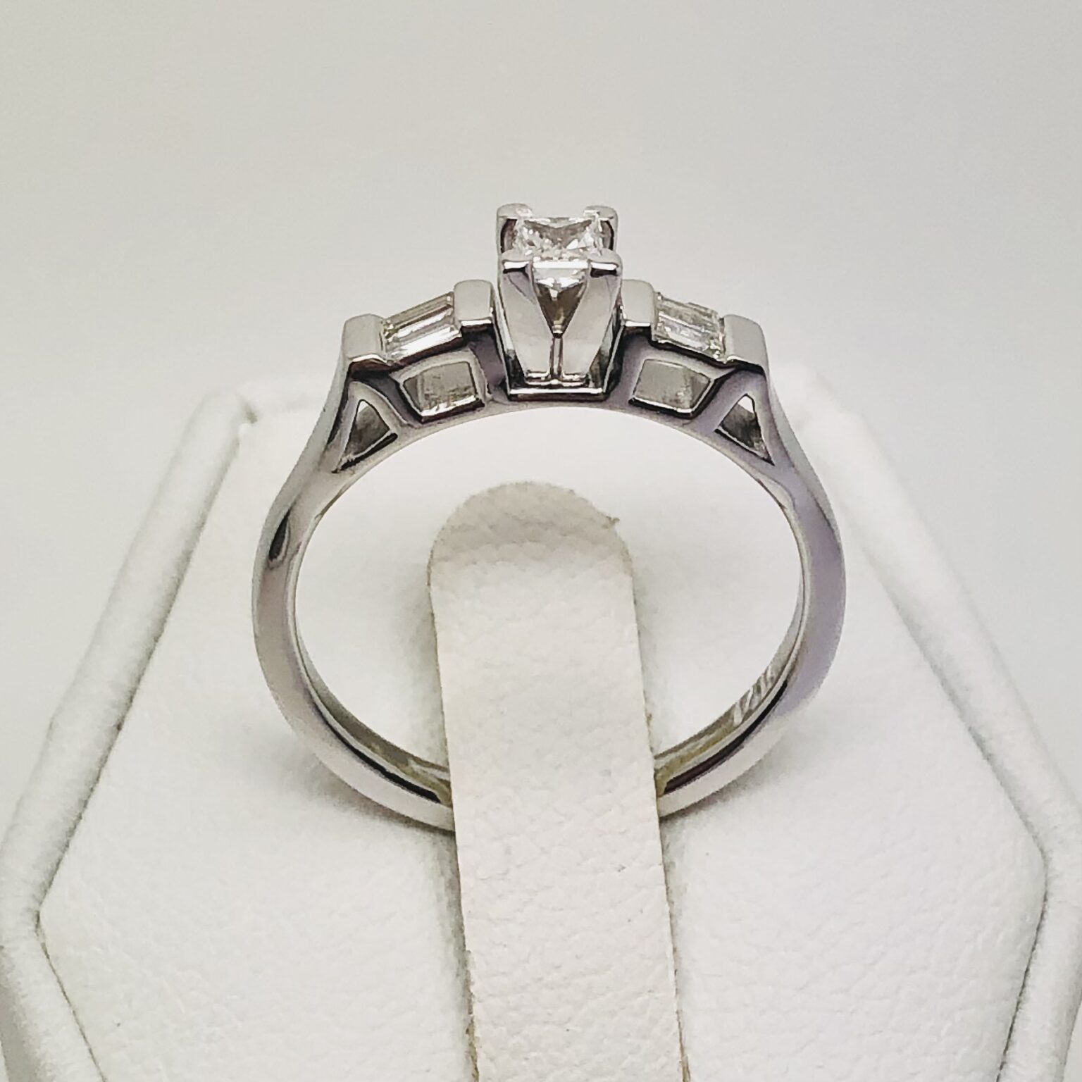 Custom Diamond Ring Jewelers Loupe St Utah